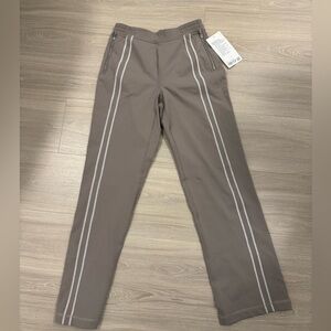 (NWT)Lululemon Women’s Athletic Jogger Pants – Size XS – New With Tags